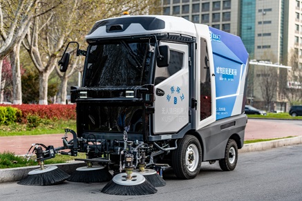 ������������ػ���һ�ߣ�����������̨AI������ɨ�����ˡ��ϸڡ�